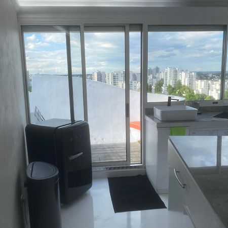 14Eme Et Der Etage "Arty" Avec 2 Chambres Et Vue Panoramique ! Créteil Buitenkant foto